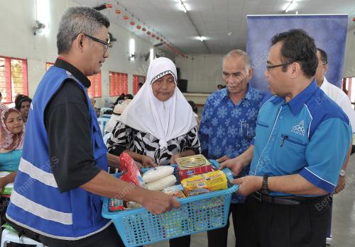 PK05_10112013_BANTUAN