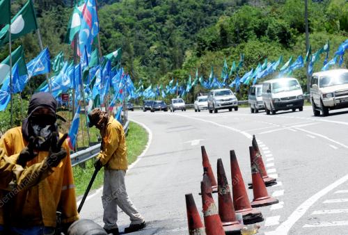 PK05_12042013_BENDERA