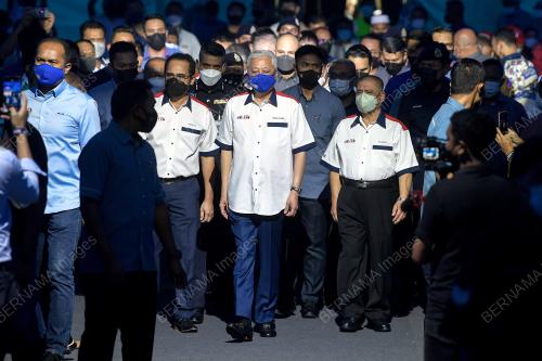 DATUK SERI ISMAIL SABRI YAAKOB