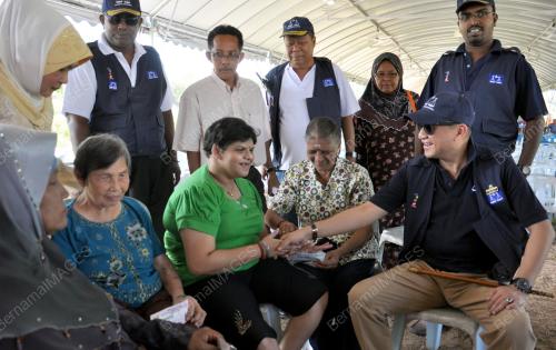 PK05_13042015_NAZRI