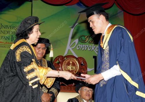 TUANKU BAINUN