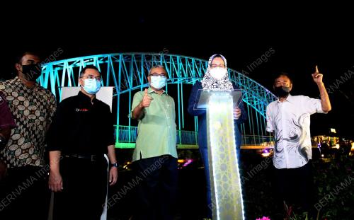 DATUK NOLEE ASHILIN MOHAMED RADZI