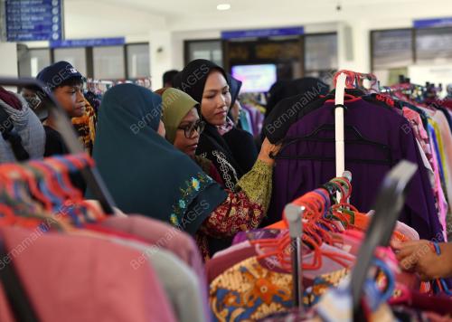 PROGRAM FLEA MARKET AIDILFITIRI