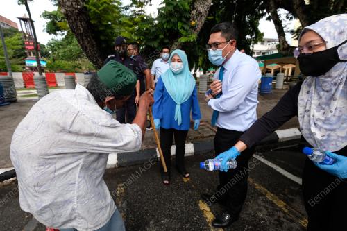 DATUK SERI AHMAD FAIZAL AZUMU