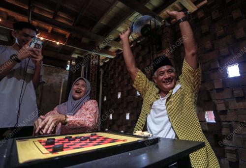 BAGAS ZAKARIAH ORCHARD LODGE