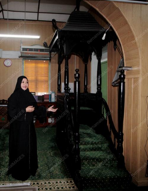 MIMBAR PENGUKIR TERKENAL MEGAT JAAFAR