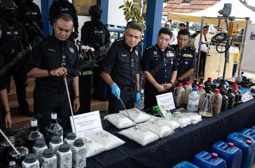 SIDANG MEDIA POLIS