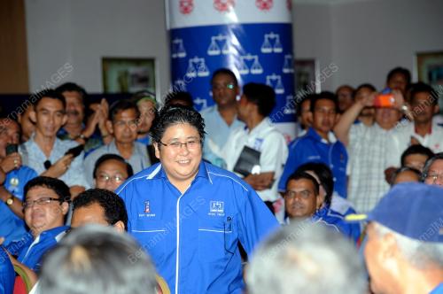 PK05_16042013_CALON_BN