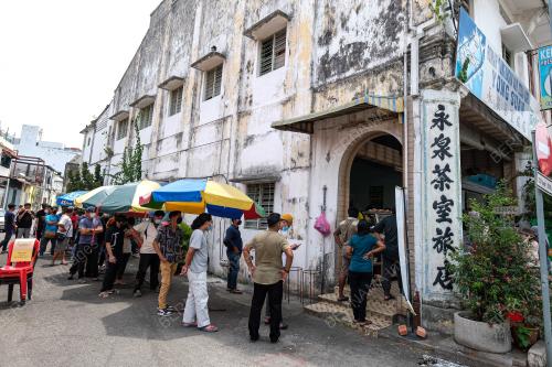 TINJAUAN TEMPAT TARIKAN DI IPOH SEMPENA KEBENARAN RENTAS NEGERI