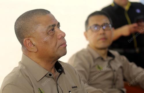 MENTERI BESAR LAWAT PROJEK WCE