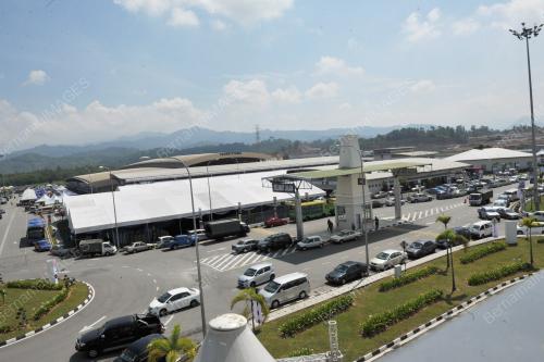 PK05_17022012_HUSNI