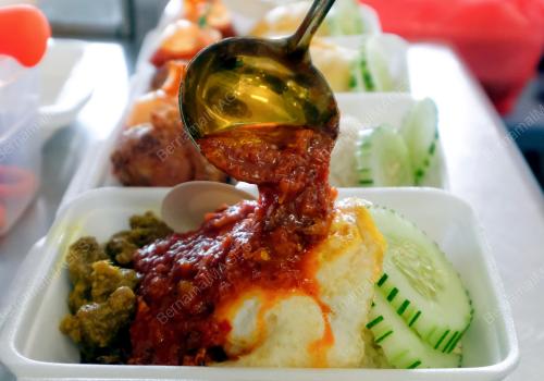 PENIAGA NASI LEMAK DI RESTORAN VEGAS IPOH