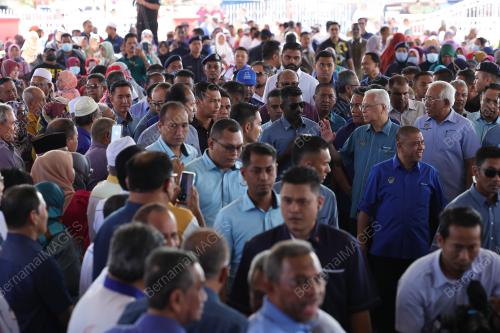 DATUK SERI ISMAIL SABRI YAAKOB