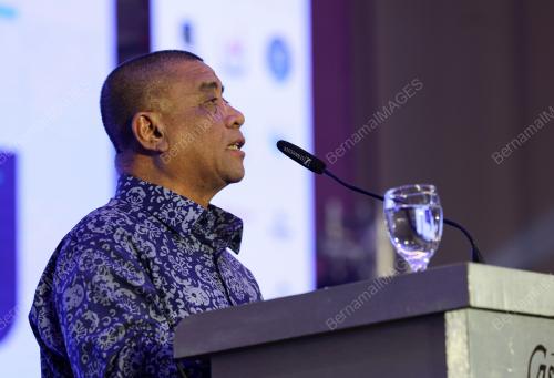 DATUK SERI SAARANI MOHAMAD