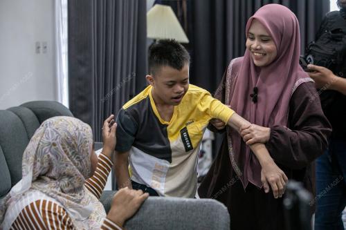 NUR AINI SAMIUN