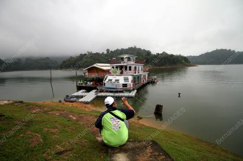PK05_20102015_ROYAL_BELUM