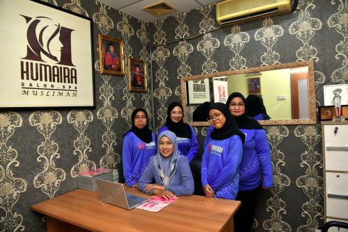 HUMAIRA MUSLIMAH SALON