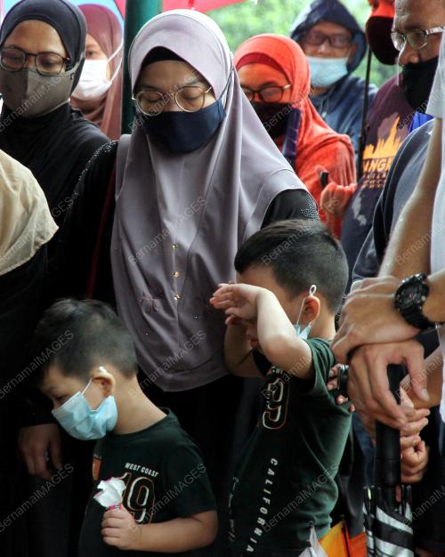 ALLAHYARHAM MOHD ASHRAF ROSLI