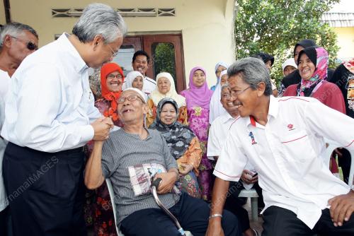 HUSNI HANADZLAH