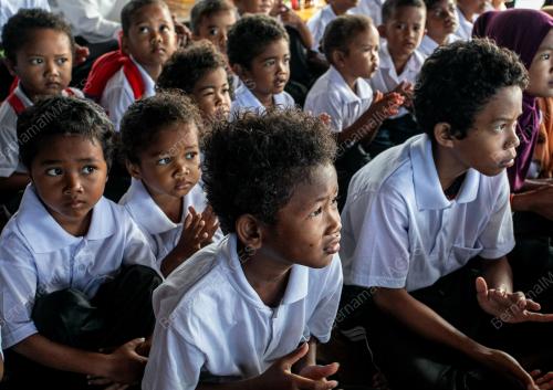 PROKHAS: PROGRAM SEKOLAH TERAPUNG