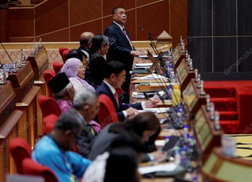 DATUK SERI SAARANI MOHAMAD