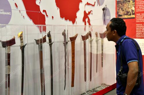 PAMERAN SUNDANG DI MUZIUM PERAK