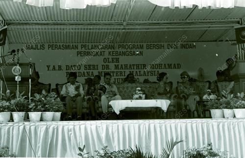 PK05_240690_LAWATAN