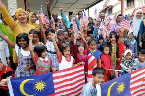 PK05_25082013_BENDERA
