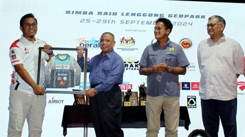 DATUK SERI SAARANI MOHAMAD