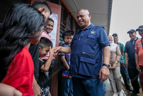 DATUK SERI SAARANI MOHAMAD