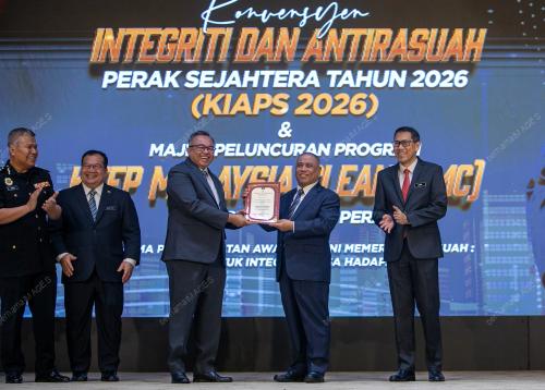 DATUK SERI SAARANI MOHAMAD