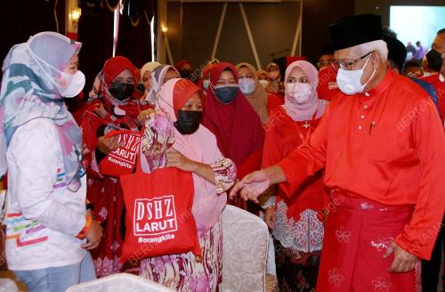 DATUK SERI HAMZAH ZAINUDDIN