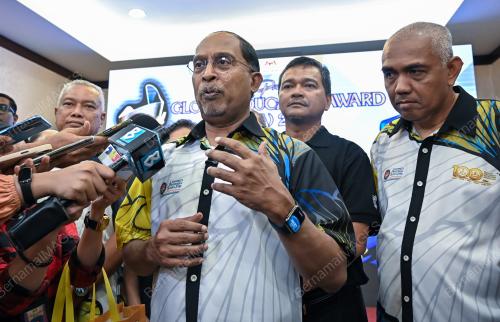 DATUK SERI DR ZAMBRY ABD KADIR