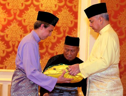 PK05_27082016_ANUGERAH