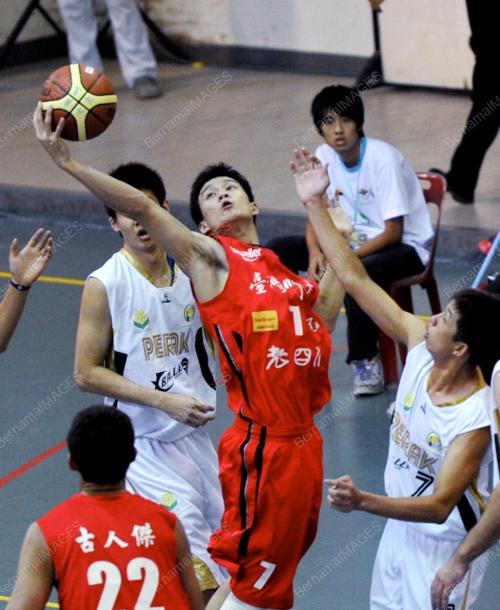PK05_28032012_BASKETBALL