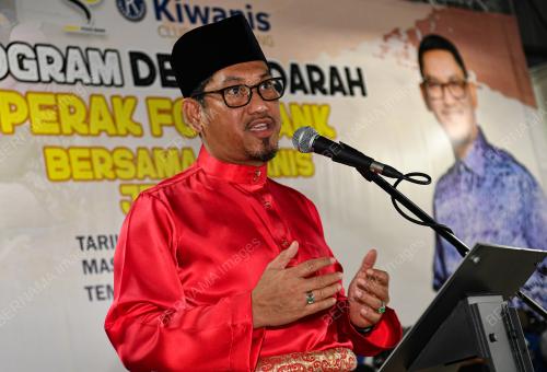 DATUK SERI AHMAD FAIZAL AZUMU
