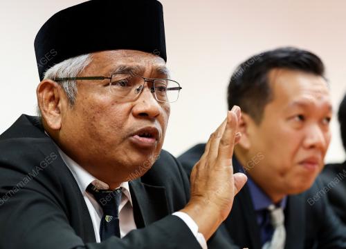 DR ABDUL AZIZ BARI