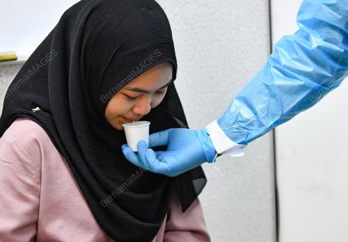 DEMO PENGGUNAAN KIT UJIAN KENDIRI COVID TEST