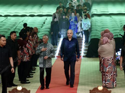 AL-SULTAN ABDULLAH RI'AYATUDDIN AL-MUSTAFA BILLAH SHAH