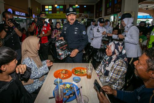 DATUK SERI MOHD YUSRI HASSAN BASRI