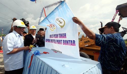 MOHD TAJOL ROSLI GHAZALI