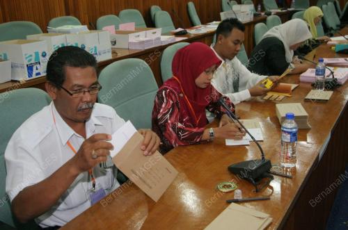 KERTAS UNDI POS