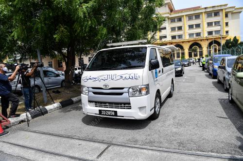 KEJADIAN PESAWAT TERHEMPAS DI MEDAN GOPENG