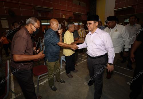 DATUK DR MOHD NA`IM MOKHTAR