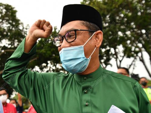 DATUK SERI AHMAD FAIZAL AZUMU