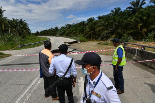 JALAN CHIKUS DI LANGKAP DITUTUP AKIBAT BANJIR