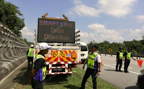 PENGURUS BESAR KANAN OPERASI PLUS MOHD YUSUF ABDUL AZIZ