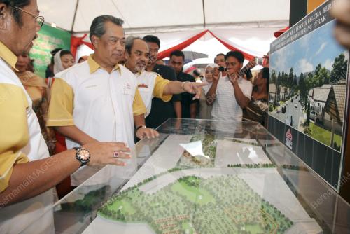 MUHYIDDIN YASSIN