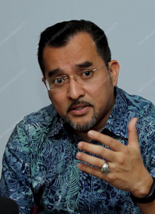 DATUK DR ASHRAF WAJDI DUSUKI