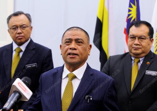 DATUK SERI SAARANI MOHAMAD